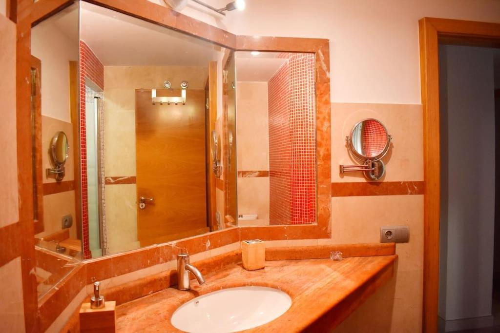 La Puntilla Deluxe Apartment لاس بالماس دي غران كاناريا المظهر الخارجي الصورة